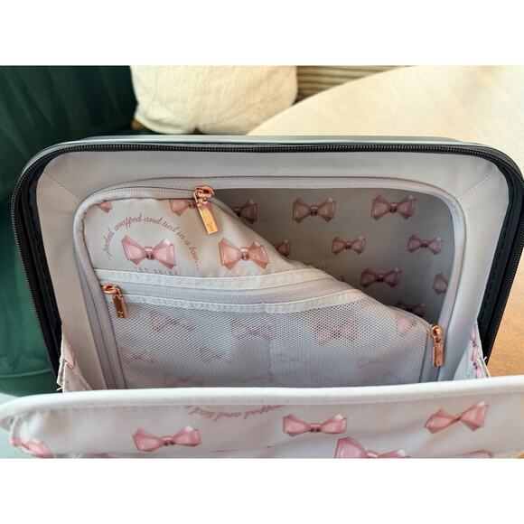 Ted Baker London Beau Hard Side Vanity Case in Black with Gold Accents - Picture 9 of 12